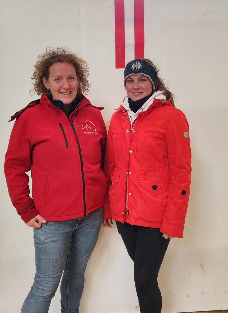 Die neuen OÖ Mounted Games Referentinnen Katharina Krenn (li.) und Nina Troppacher (re.) (c) privat
