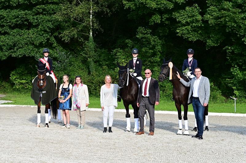 Neue Österreichische Meisterin Dressur Jugend Emilia Brandstätter (c) Reitclub Steyr | István Lehoczky