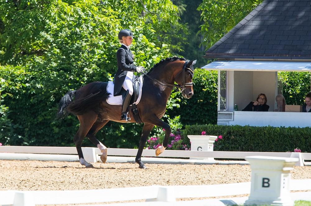 Victoria Max-Theurer bei ihrem Sieg im Grand Prix Special mit ihrem neuen Sportpartner Birkhof’s Topas FBW (c) CDI Achleiten